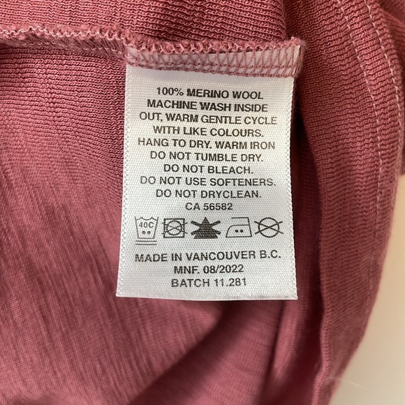 Simply Merino Long Sleeve Top With Thumbholes - Picture 7 of 8